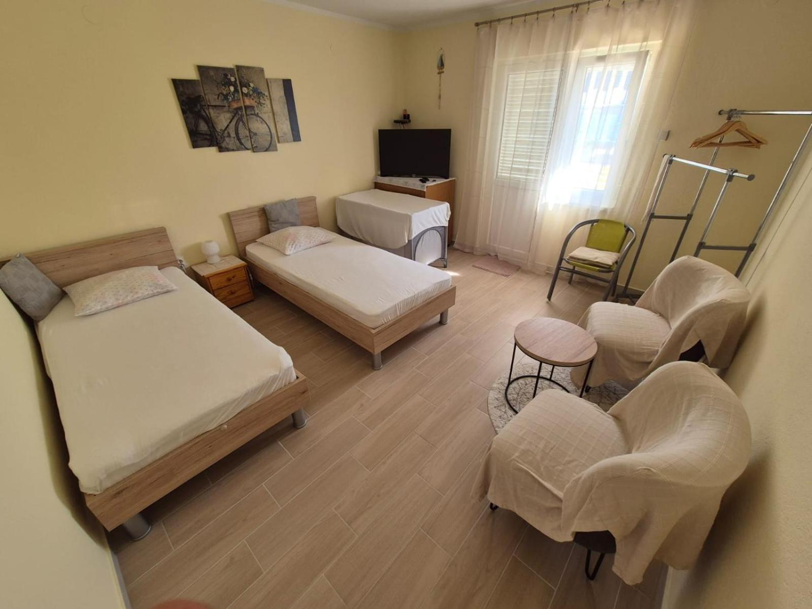 Apartman Davorka カルロバッグ エクステリア 写真
