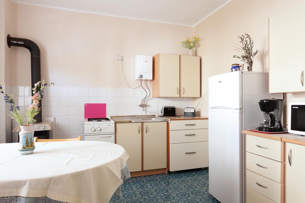Apartman Davorka カルロバッグ エクステリア 写真